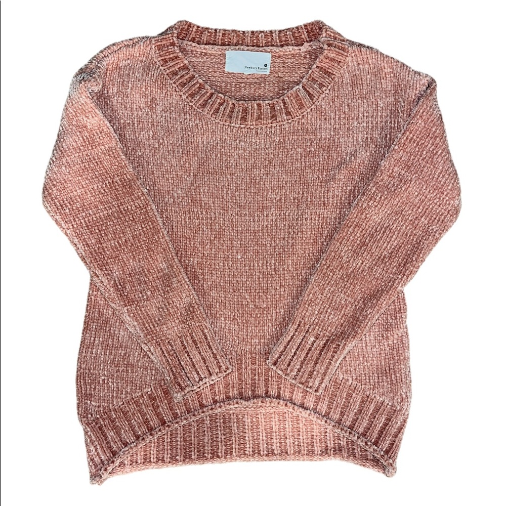 Cute pink sweater!